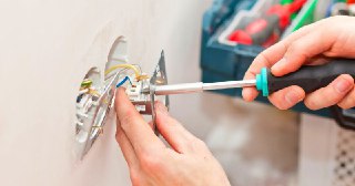 Электромонтажные работы Ухта цена 475 руб Электрика под ключ